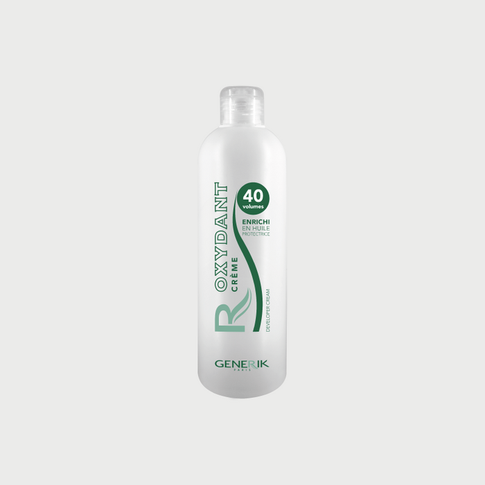 https://cdn.shopify.com/s/files/1/0849/0457/5309/files/Oxydant_40_vol_300ml.png?v=1732700839