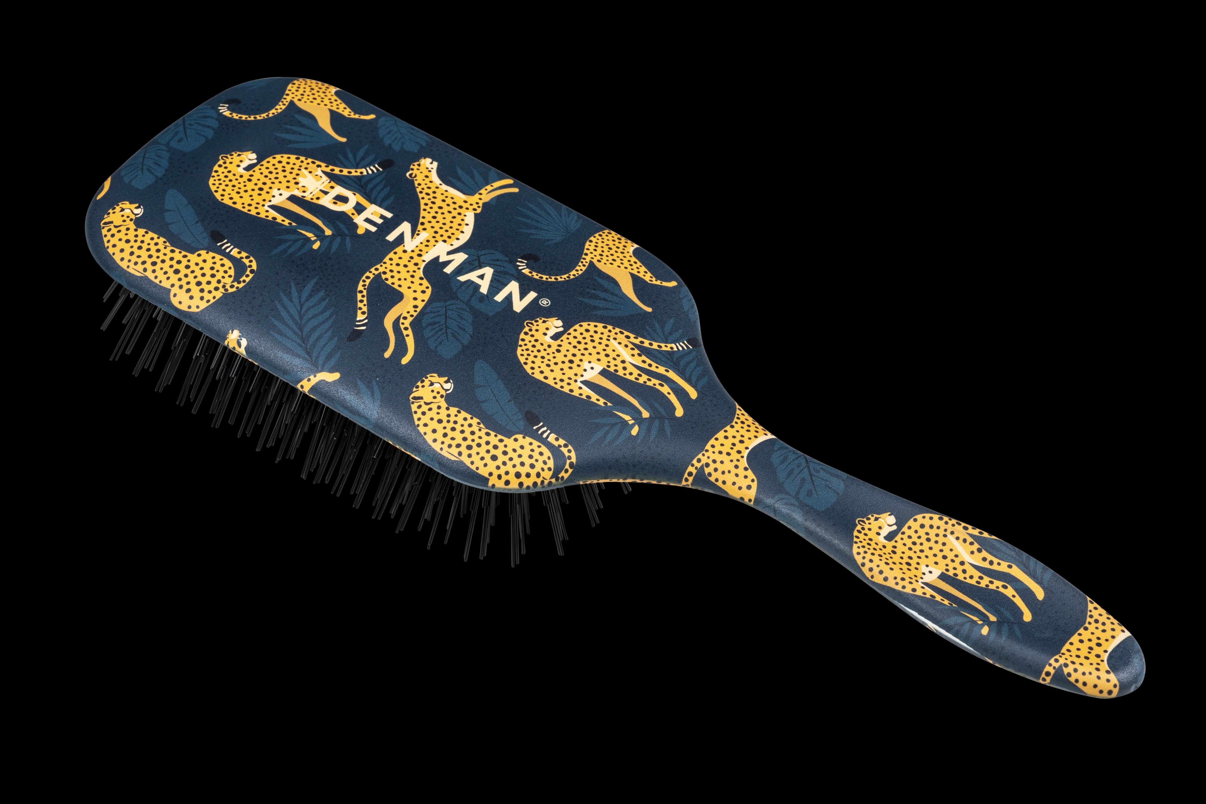 https://cdn.shopify.com/s/files/1/0849/0457/5309/files/brosse-d90l-tangle-tamer-leopard-denman.jpg?v=1733826753