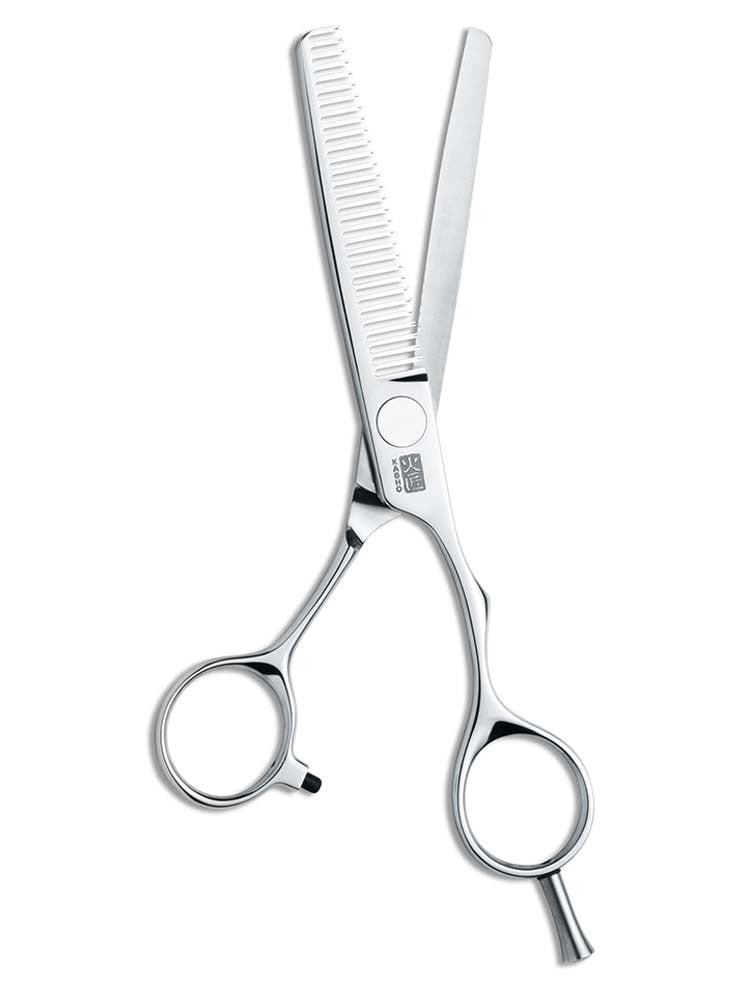 https://cdn.shopify.com/s/files/1/0849/0457/5309/files/ciseaux-sculpteur-30-dents-design-master-kdm-60-os-t30-kasho-taille-6.jpg?v=1733826621