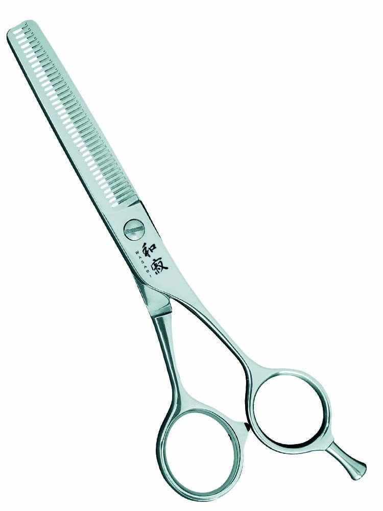 https://cdn.shopify.com/s/files/1/0849/0457/5309/files/ciseaux-sculpteur-wasabi-taille-5-5-38-dents.jpg?v=1733826647