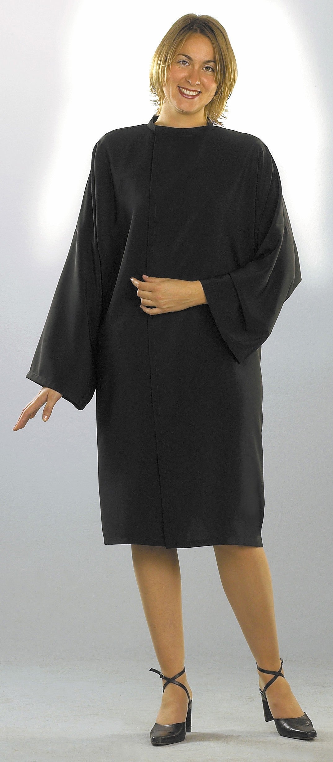 https://cdn.shopify.com/s/files/1/0849/0457/5309/files/peignoir-de-coiffure-jacques-seban.jpg?v=1733827046