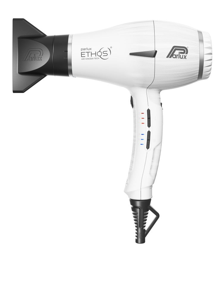 https://cdn.shopify.com/s/files/1/0849/0457/5309/files/seche-cheveux-professionnel-ethos-blanc.jpg?v=1733828493